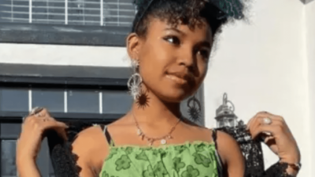 NYB - Teenage Black Actress Areana Neal
