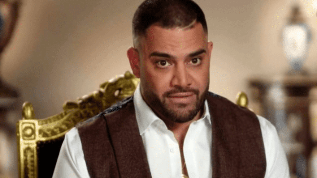 Shahs of Sunset S1 - Mike finally acknowledges the underlying love tension between him and GG