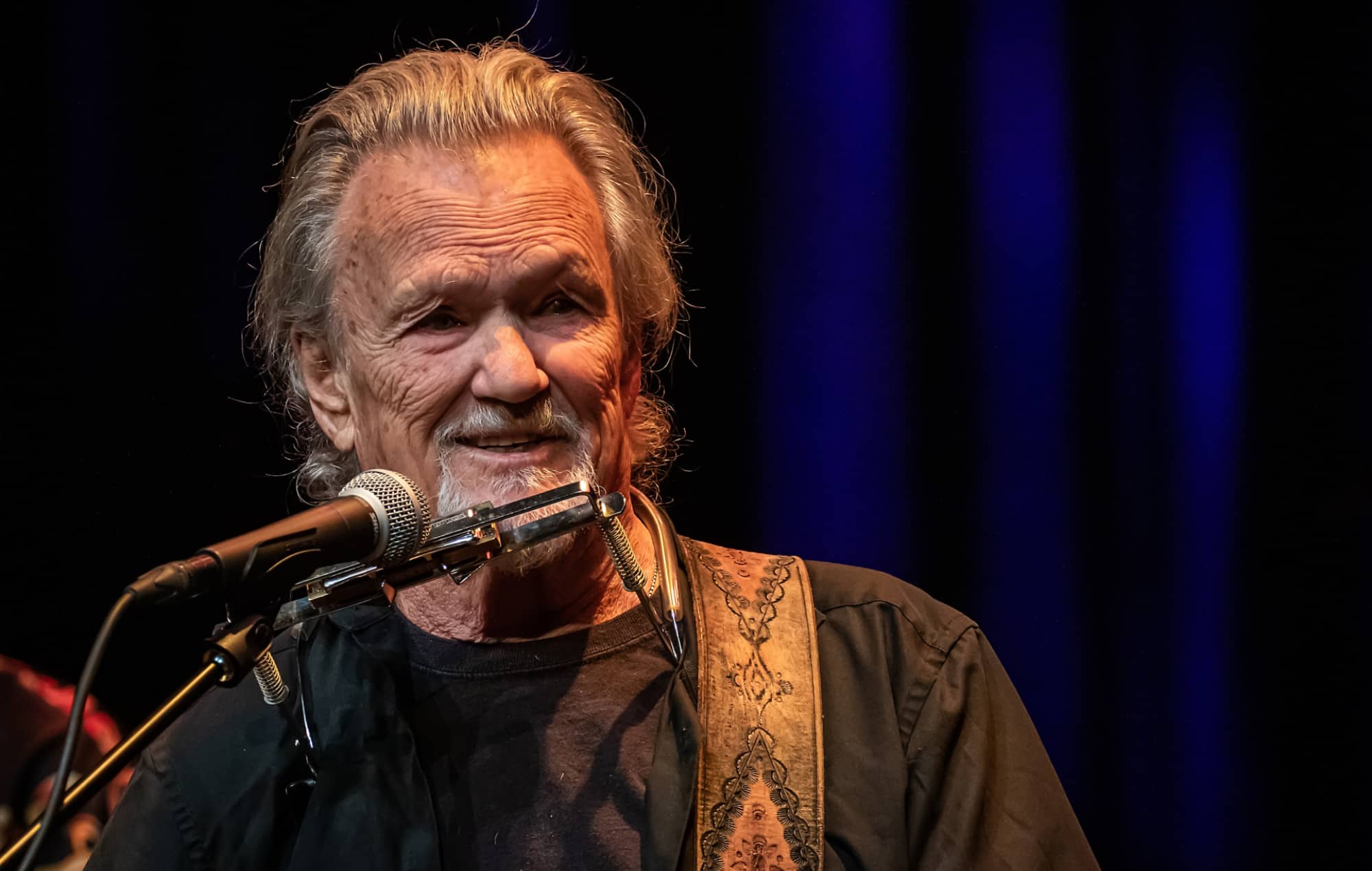 Kris Kristofferson's Net Worth, Height, Age, & Personal Info Wiki The