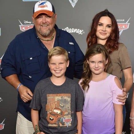Larry The Cable Guy family