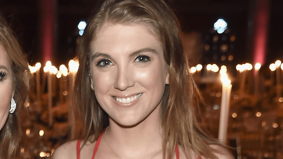 Avery Singer’s Net Worth, Height, Age, & Personal Info Wiki