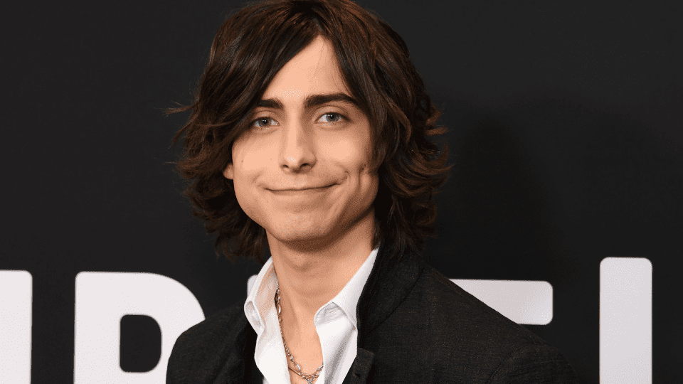 Aidan Gallagher’s Net Worth, Height, Age, & Personal Info Wiki